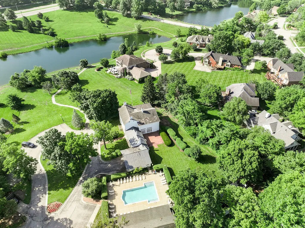 2505 Lenlake Court Lexington KY 40513