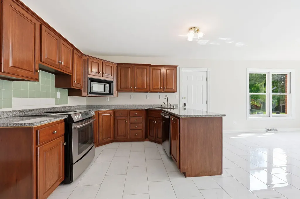 852 Glen Abbey Circle Lexington KY 40509