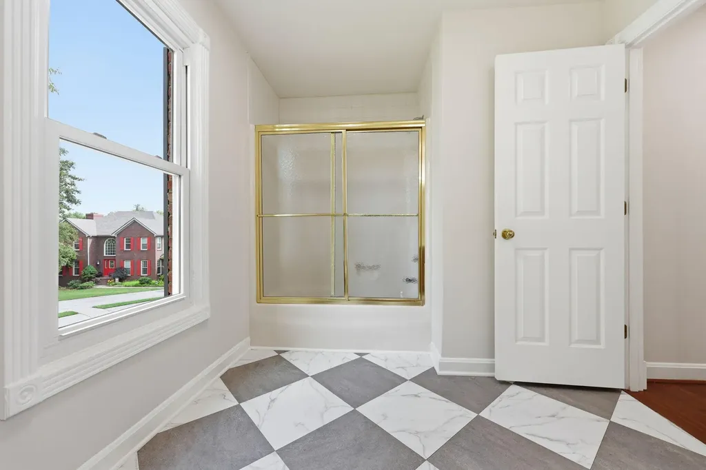 852 Glen Abbey Circle Lexington KY 40509