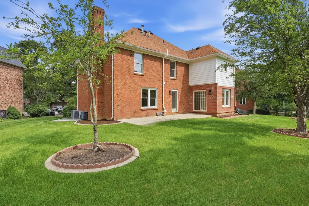 852 Glen Abbey Circle Lexington KY 40509
