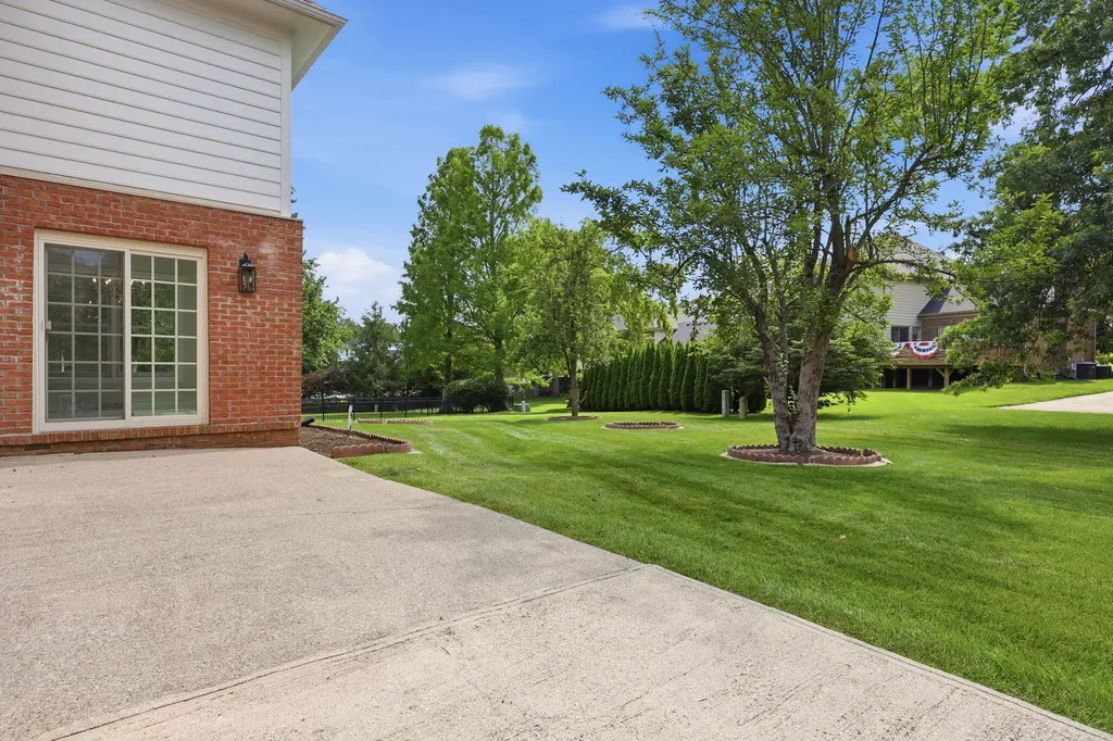 852 Glen Abbey Circle Lexington KY 40509