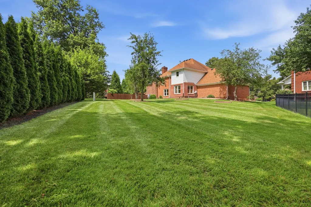 852 Glen Abbey Circle Lexington KY 40509