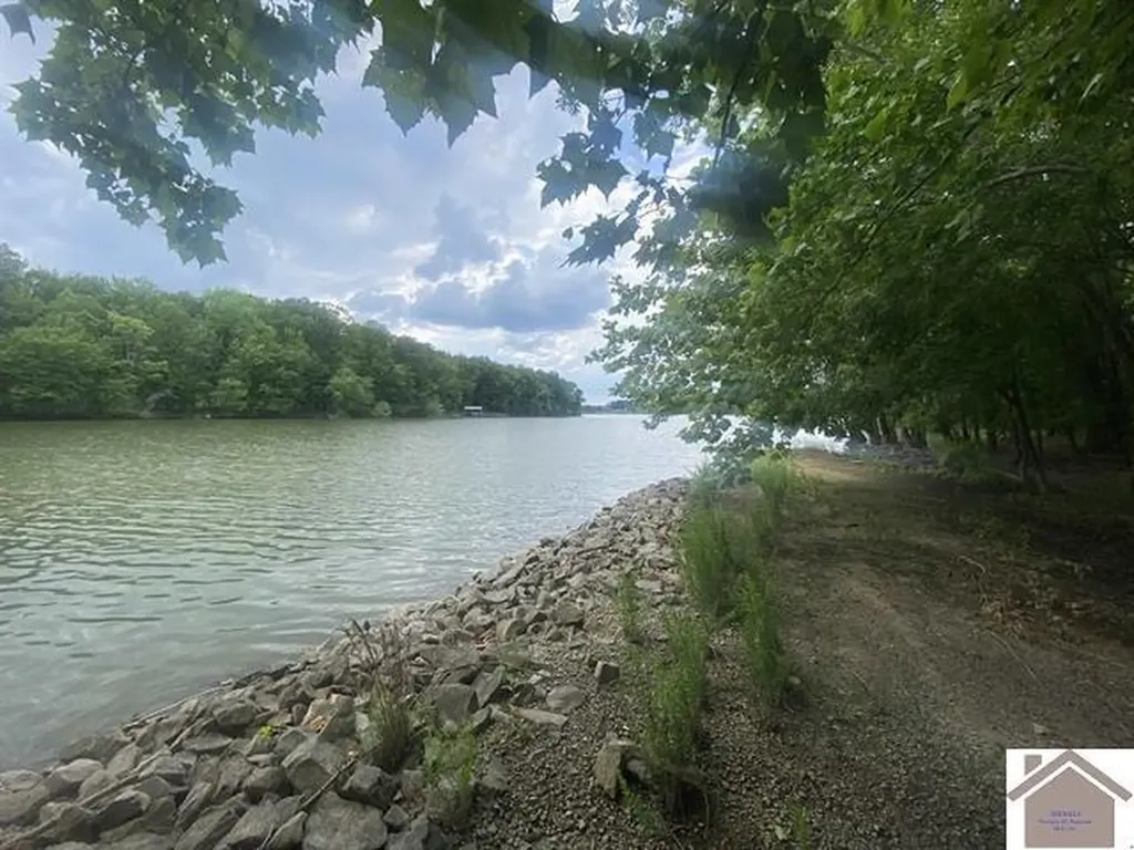 Waterford II Breckinridge Point Cadiz KY 42211