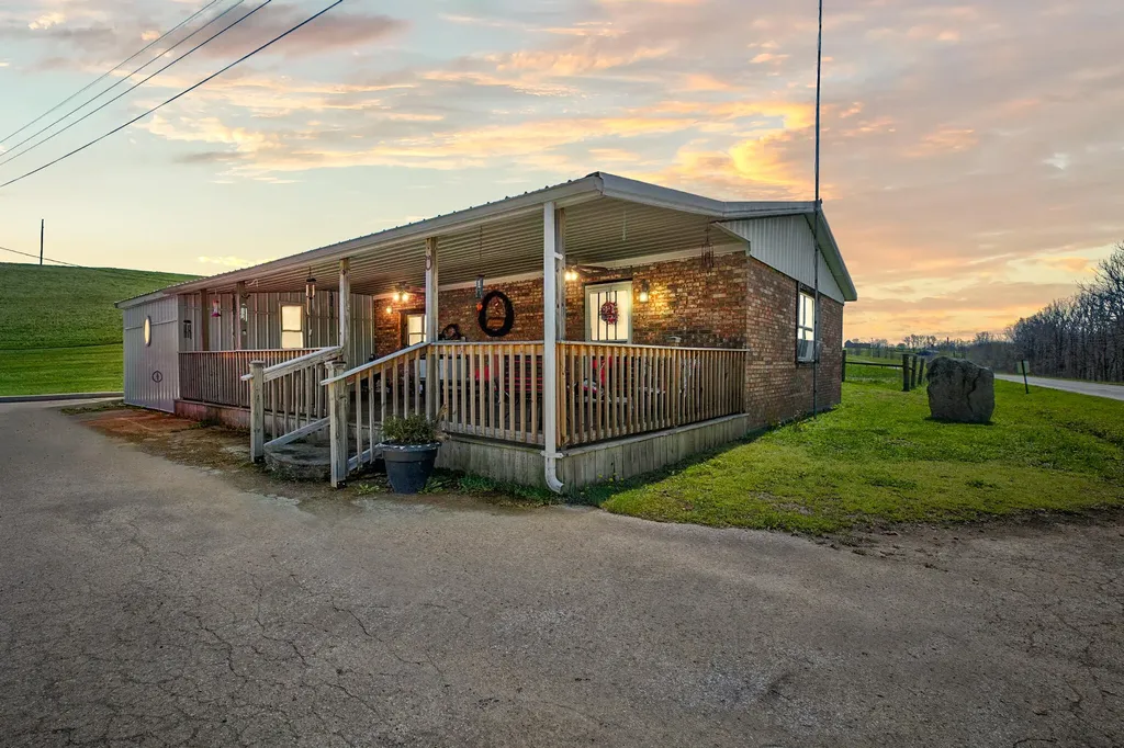 1376 S Highway 11 Sharpsburg KY 40374