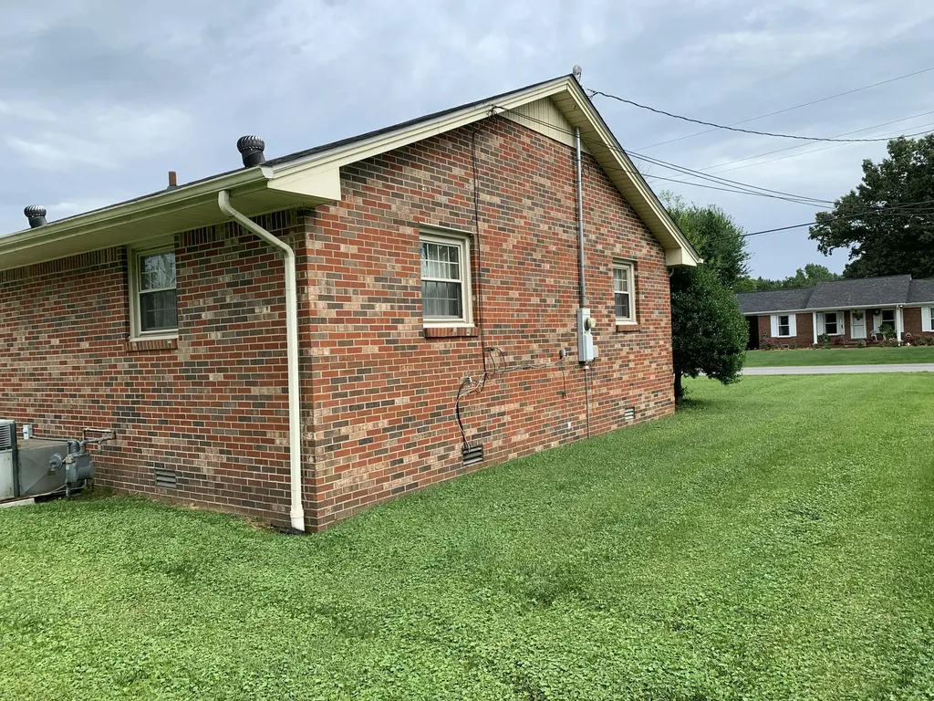 1710 Keenland Drive Murray KY 42071