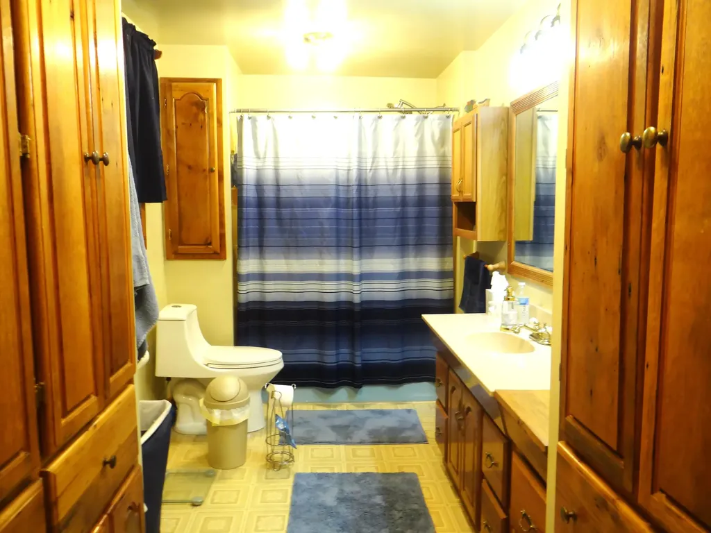 1116 Duckers Road Midway KY 40347