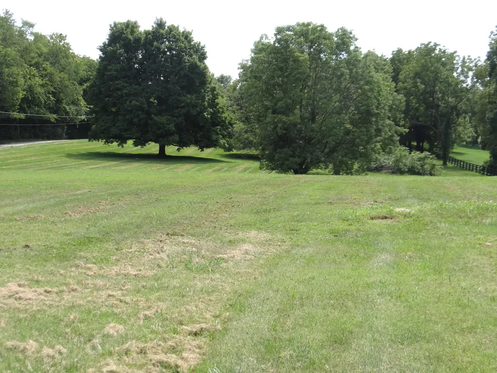 1116 Duckers Road Midway KY 40347