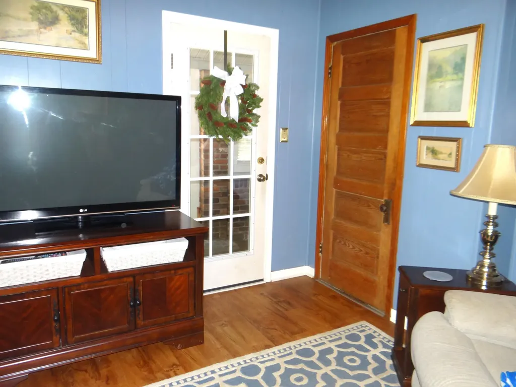 1116 Duckers Road Midway KY 40347