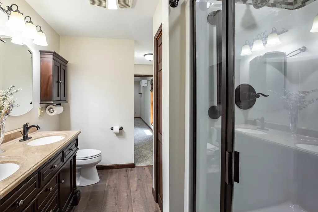 1091 Deepwood Drive Murray KY 42071