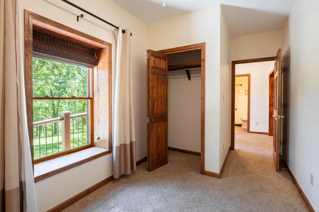 1091 Deepwood Drive Murray KY 42071