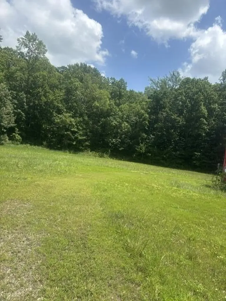 12002 U.s. 27 Waynesburg KY 40489