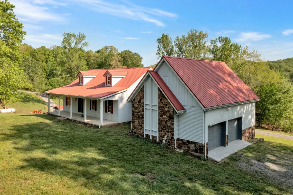 242 Woodruff Lane Cadiz KY 42211