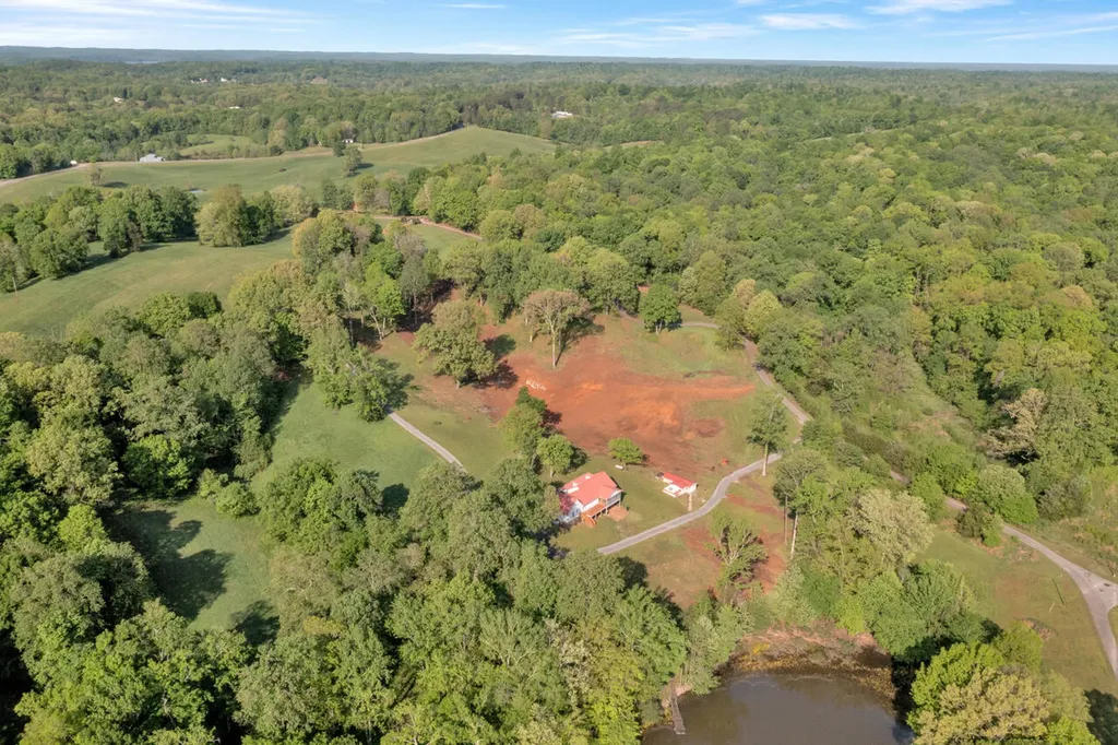 242 Woodruff Lane Cadiz KY 42211