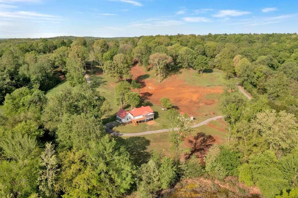 242 Woodruff Lane Cadiz KY 42211