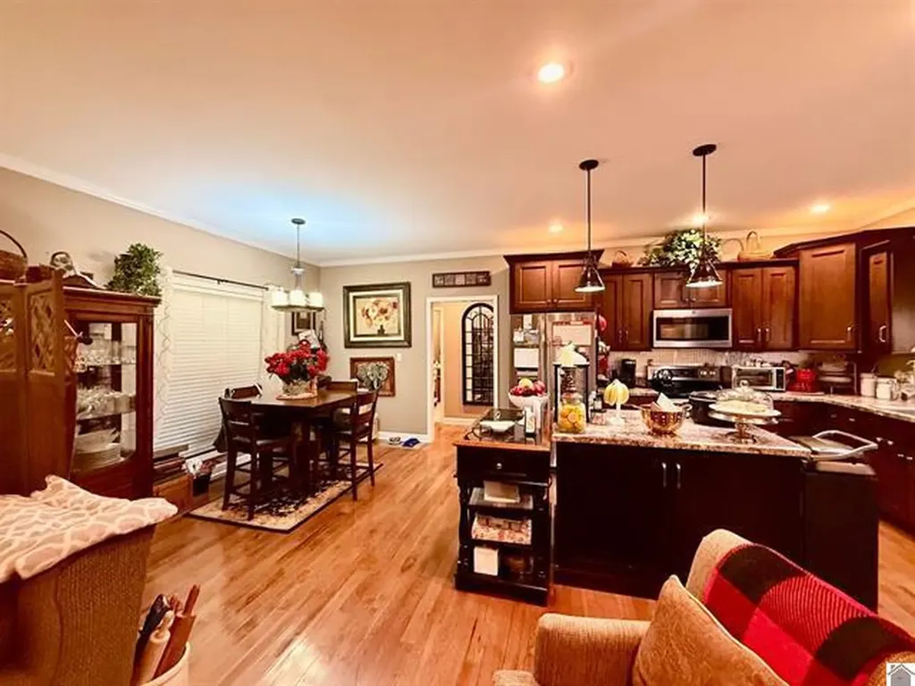 2271 Ky-97 Mayfield KY 42066