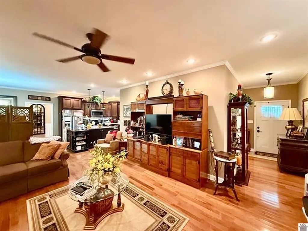 2271 Ky-97 Mayfield KY 42066