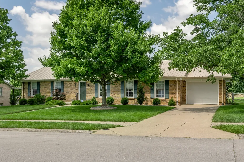 307 Beacon Hill Nicholasville KY 40356