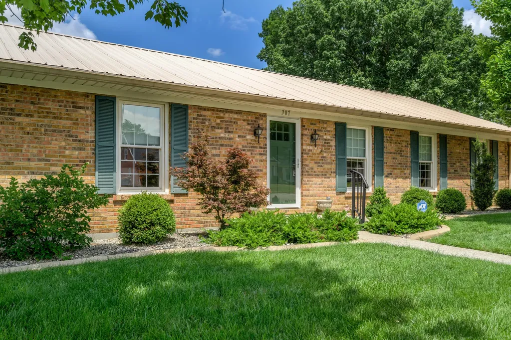 307 Beacon Hill Nicholasville KY 40356