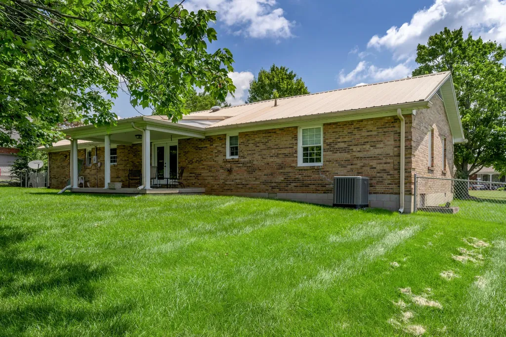 307 Beacon Hill Nicholasville KY 40356
