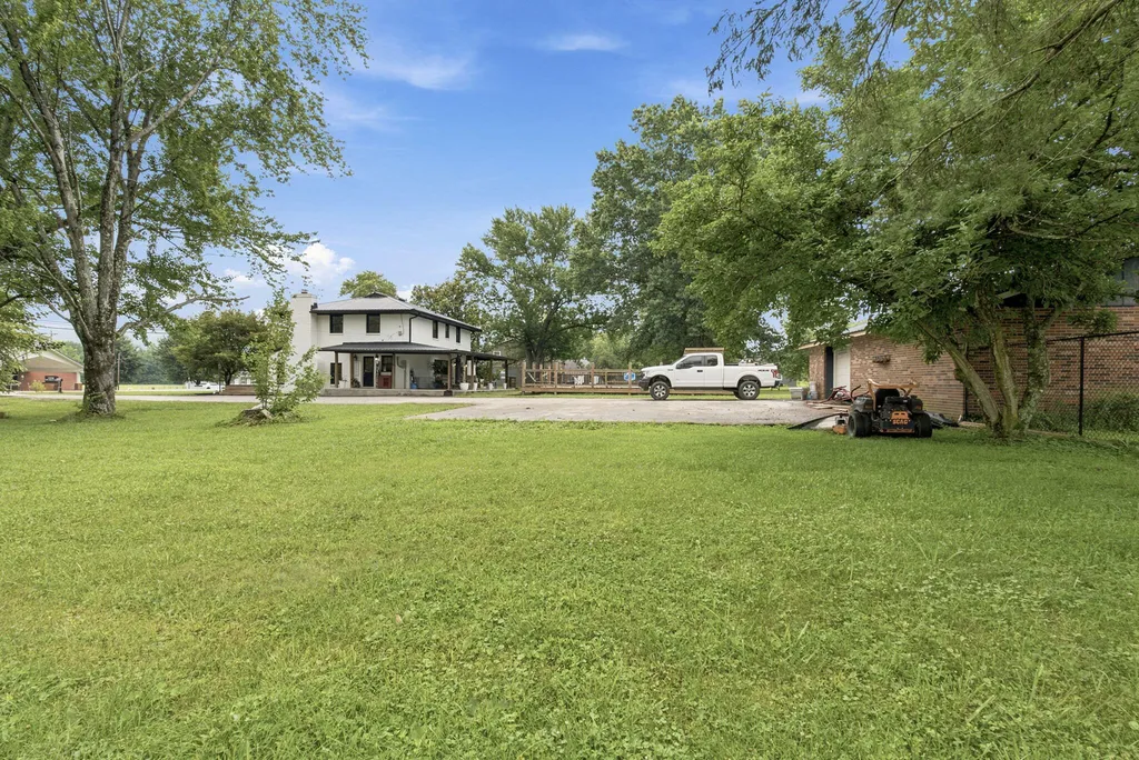 971 E College Avenue Stanton KY 40380