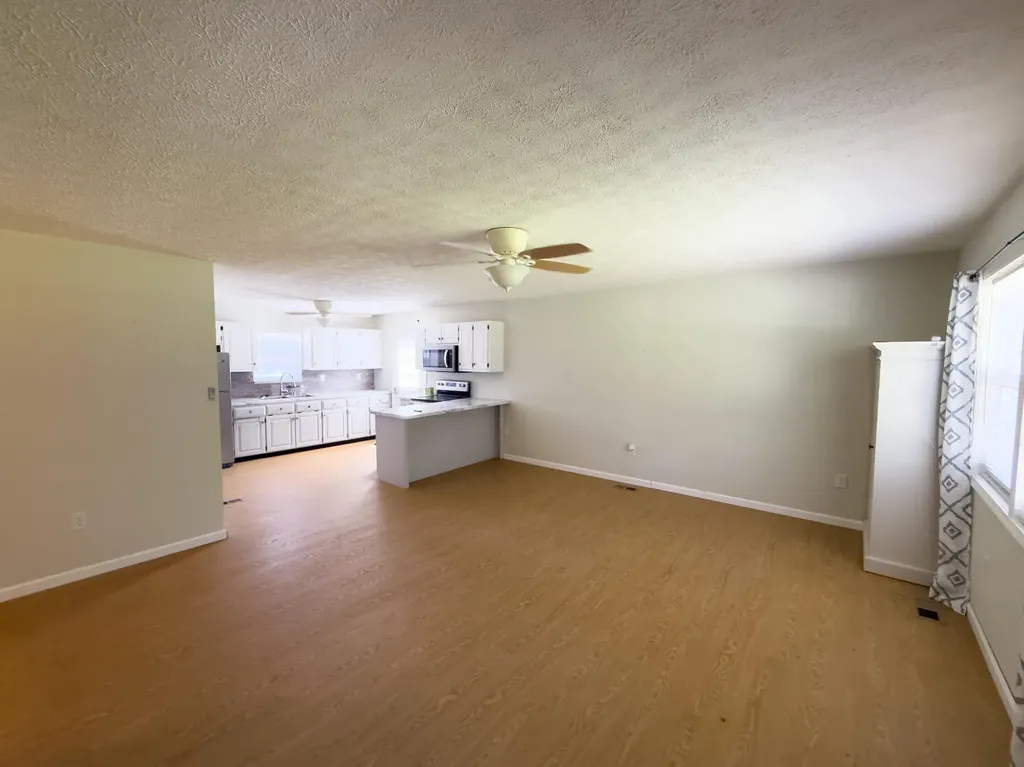 410 Laurel Lake Resort Road Corbin KY 40701