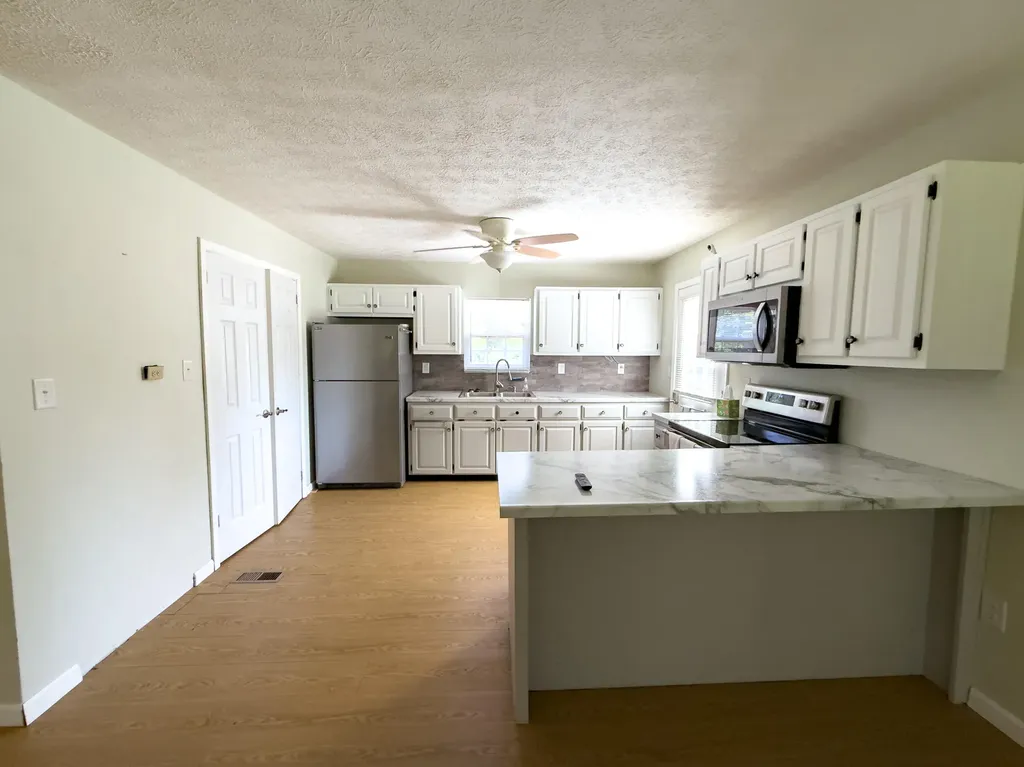 410 Laurel Lake Resort Road Corbin KY 40701