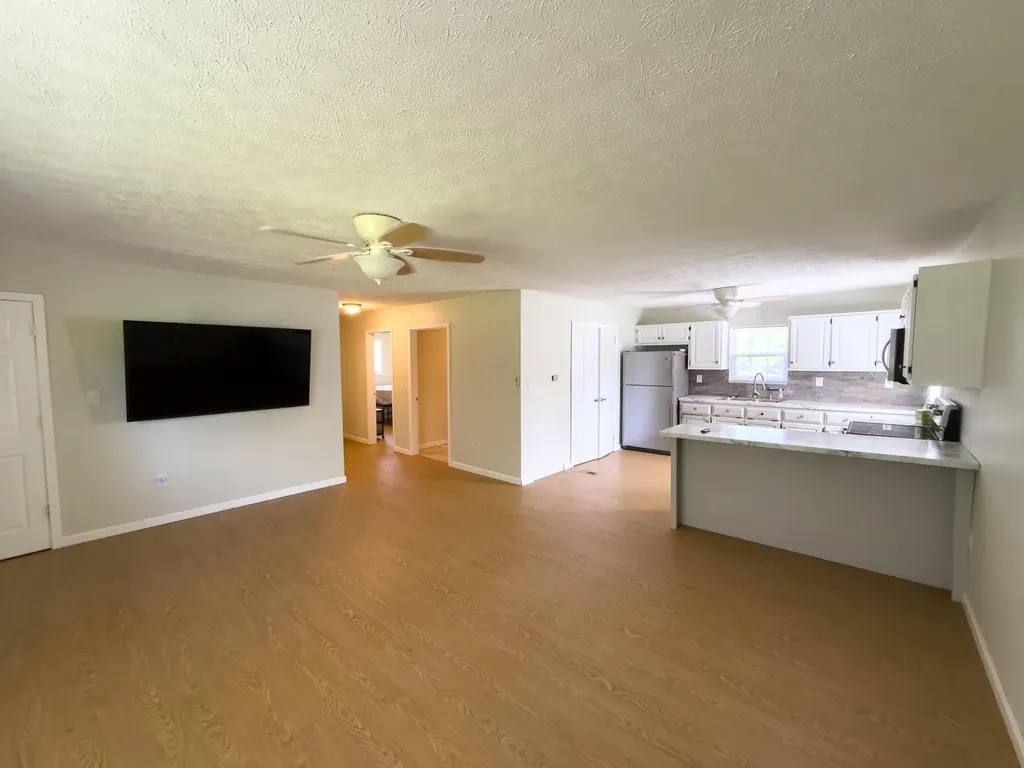 410 Laurel Lake Resort Road Corbin KY 40701