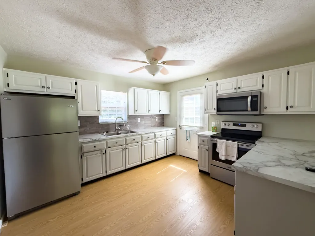 410 Laurel Lake Resort Road Corbin KY 40701