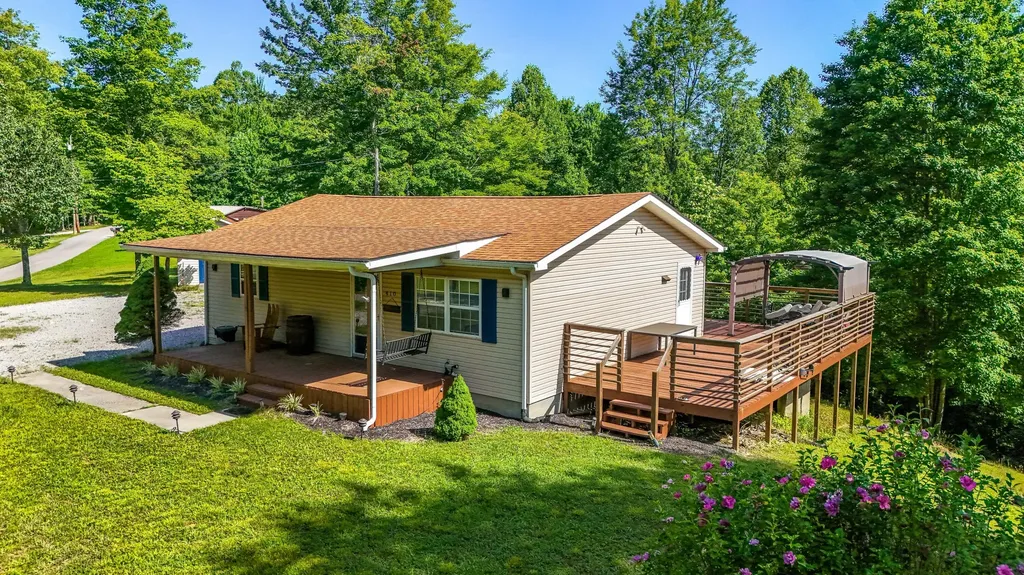 410 Laurel Lake Resort Road Corbin KY 40701