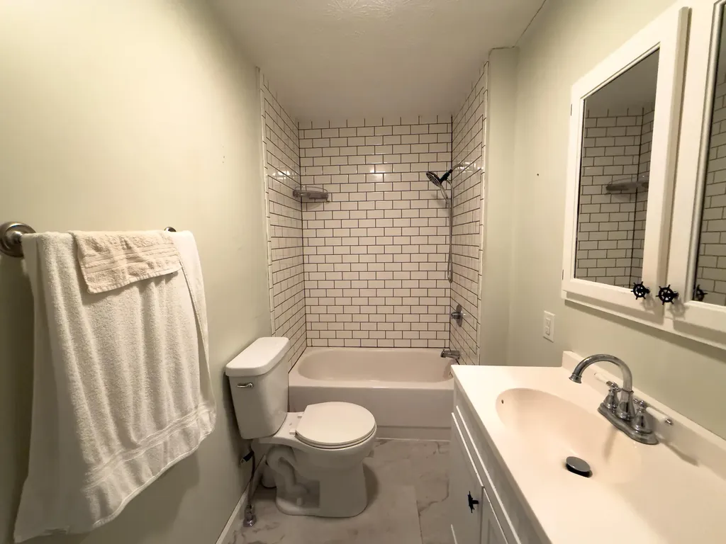 410 Laurel Lake Resort Road Corbin KY 40701