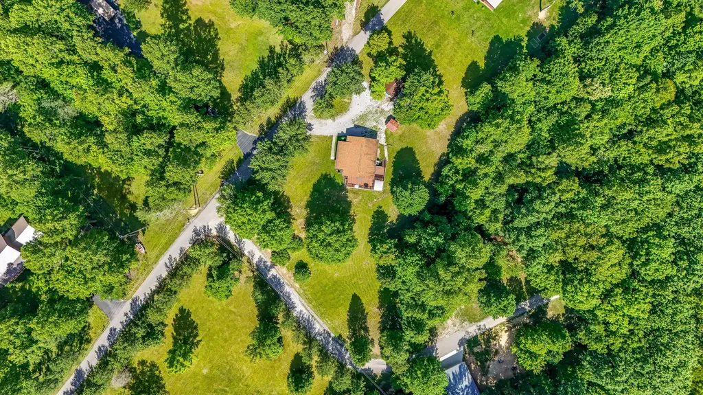 410 Laurel Lake Resort Road Corbin KY 40701