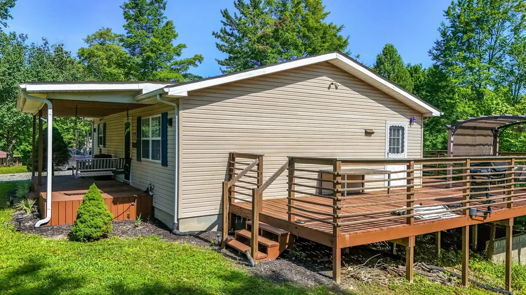 410 Laurel Lake Resort Road Corbin KY 40701