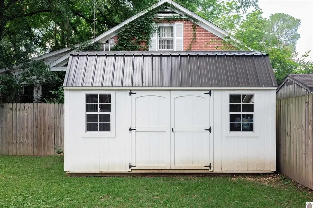1002 Olive Street Murray KY 42071