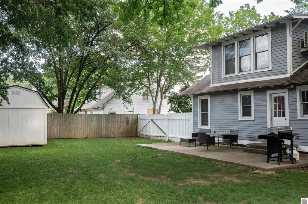1002 Olive Street Murray KY 42071