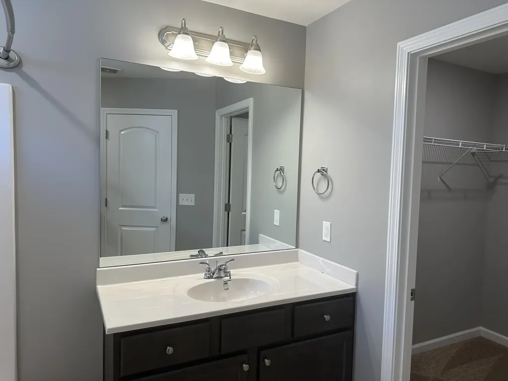 2424 Feathersound Way Lexington KY 40511