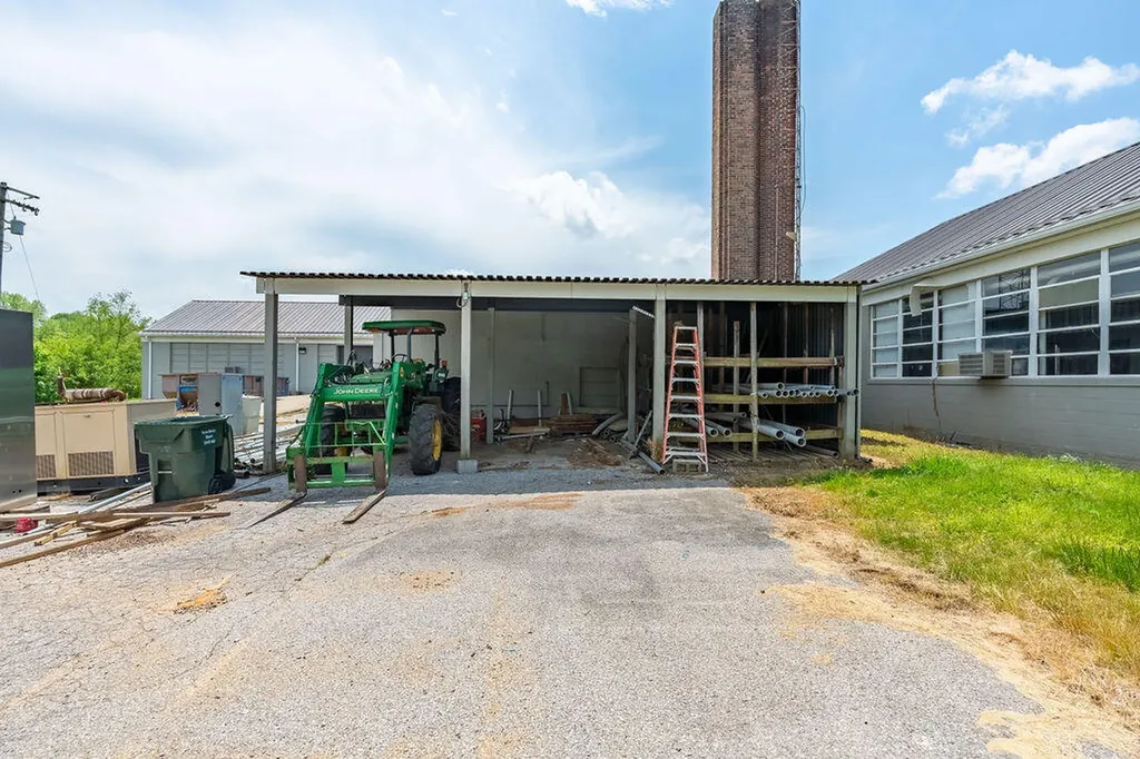 140 College Street Crofton KY 42217