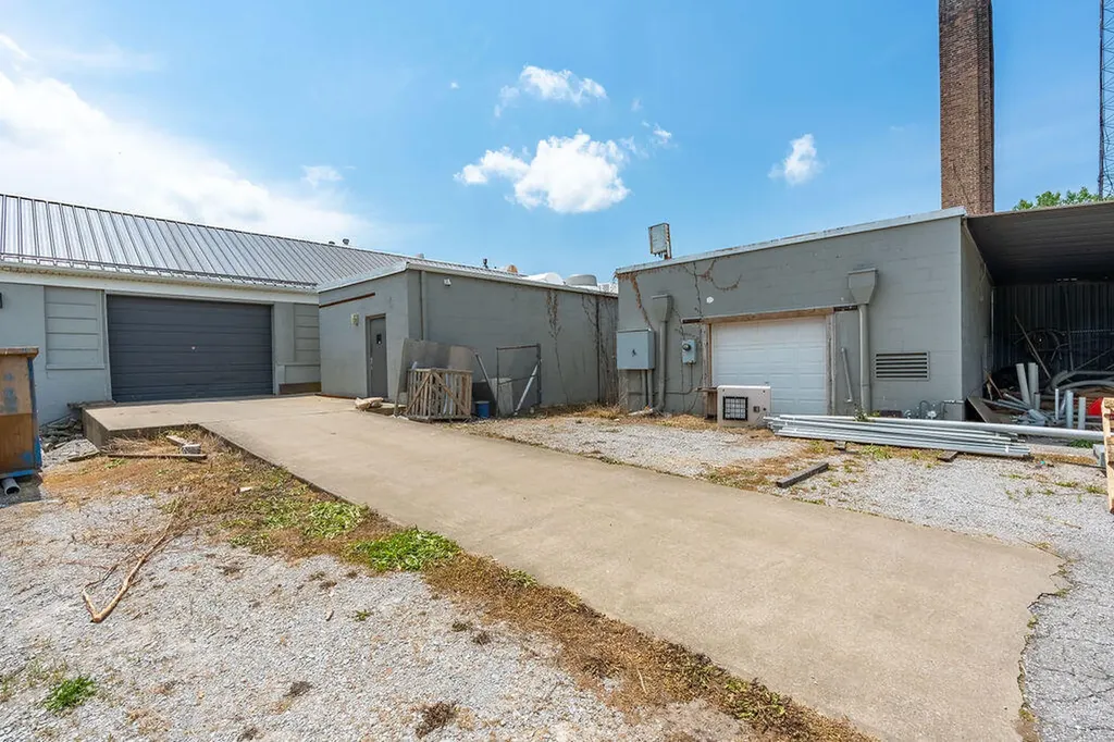 140 College Street Crofton KY 42217