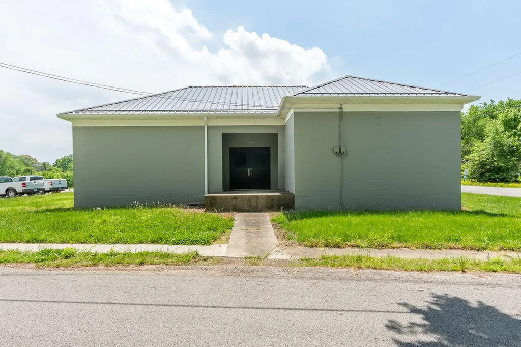 140 College Street Crofton KY 42217