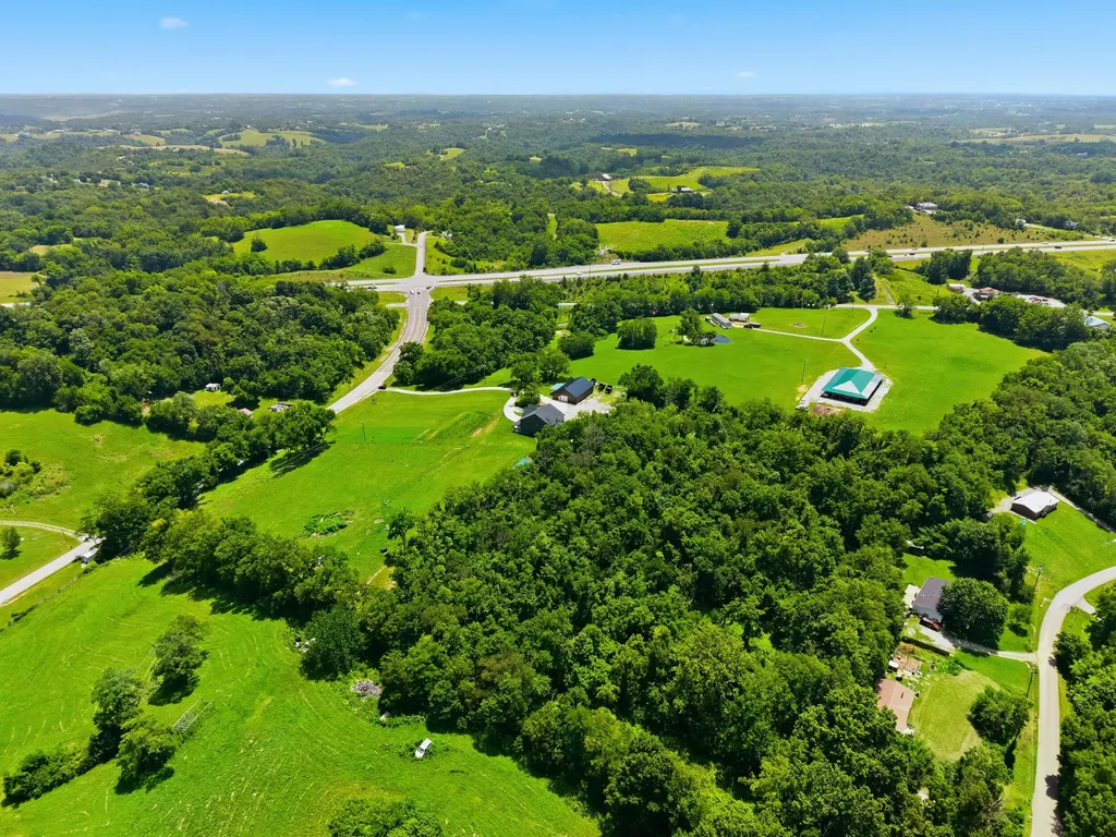 151 Kennedy Bridge Road Lancaster KY 40444