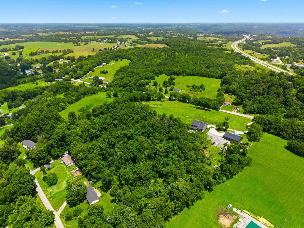 151 Kennedy Bridge Road Lancaster KY 40444