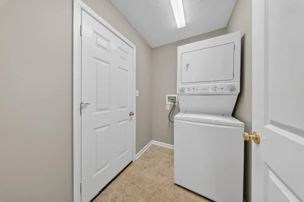505 Coastal Avenue Bowling Green KY 42103
