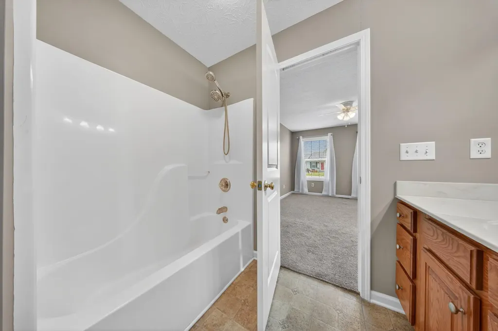505 Coastal Avenue Bowling Green KY 42103