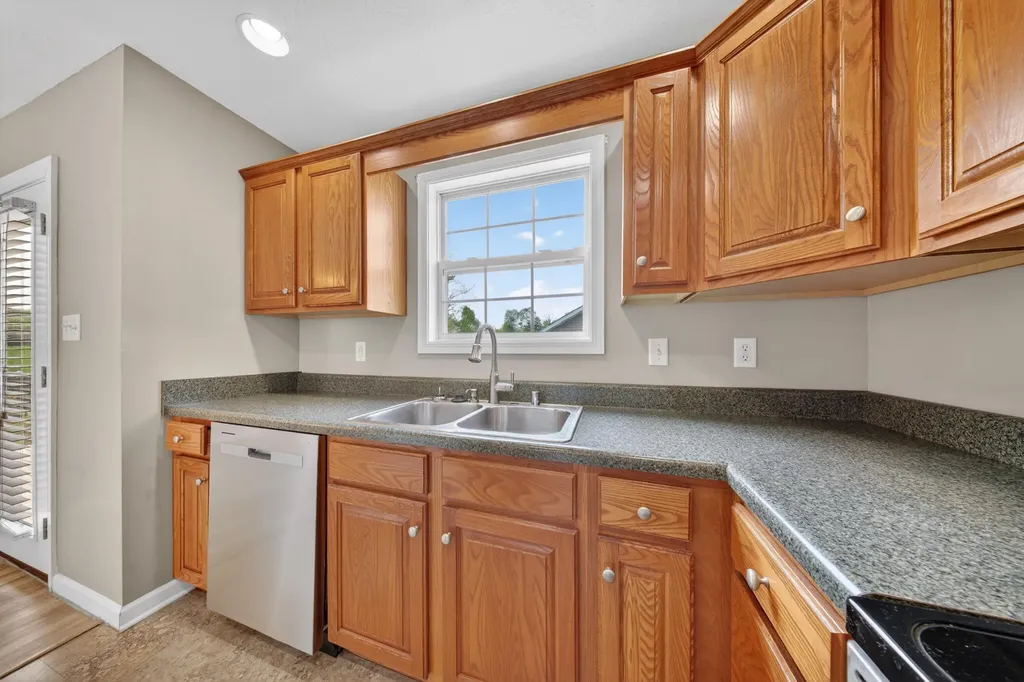 505 Coastal Avenue Bowling Green KY 42103