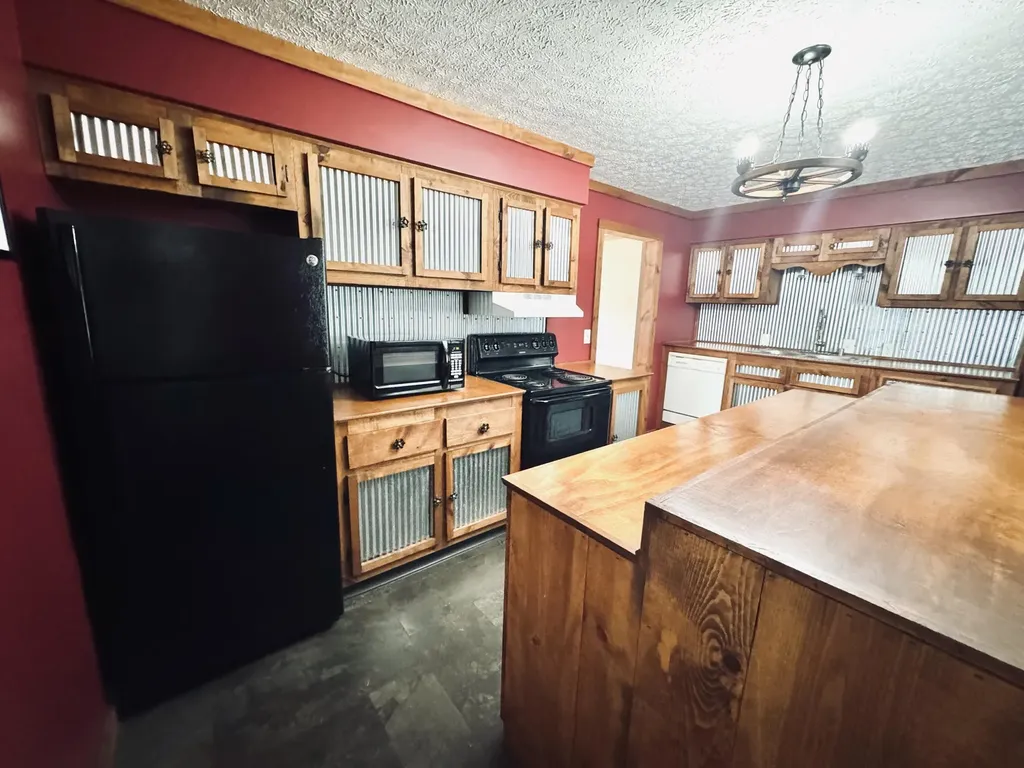 297 Oak Street Russell Springs KY 42642