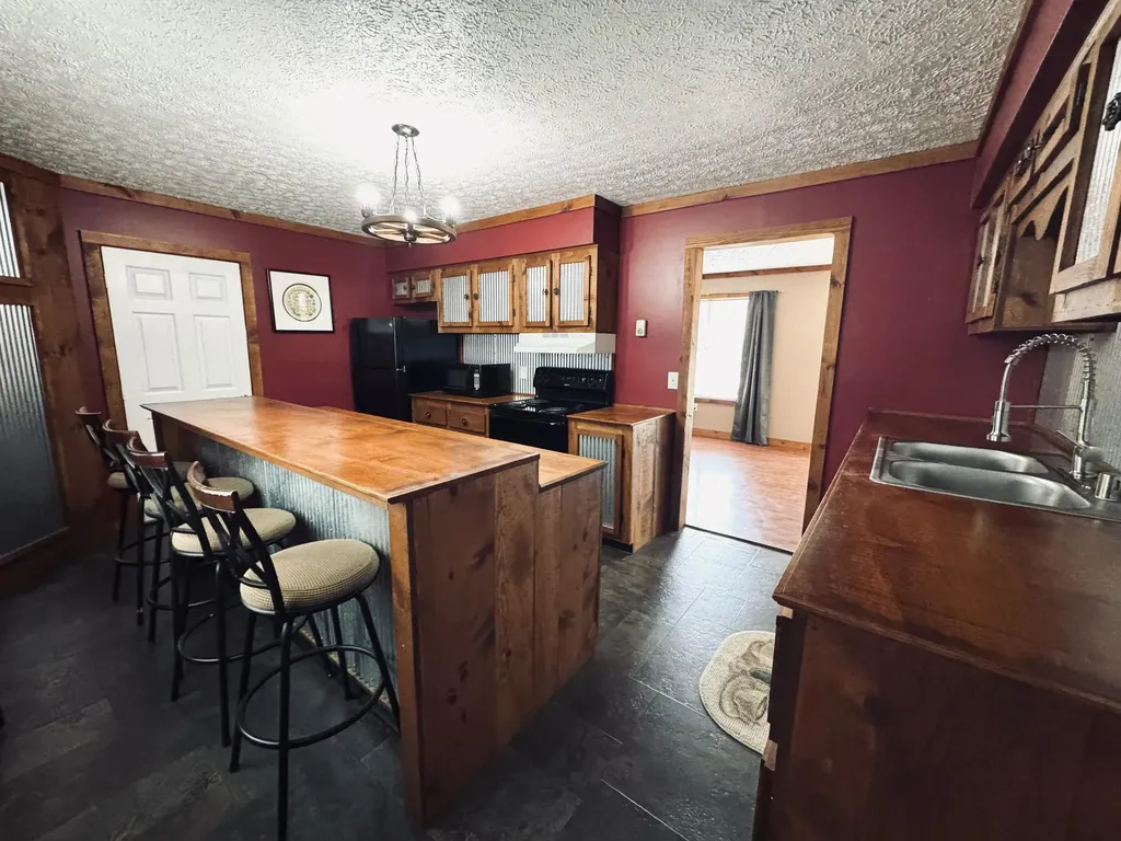 297 Oak Street Russell Springs KY 42642