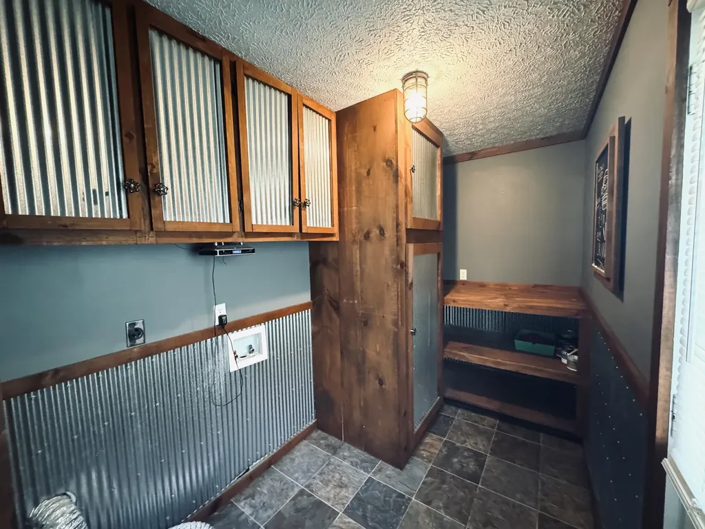 297 Oak Street Russell Springs KY 42642