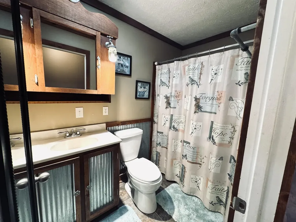 297 Oak Street Russell Springs KY 42642