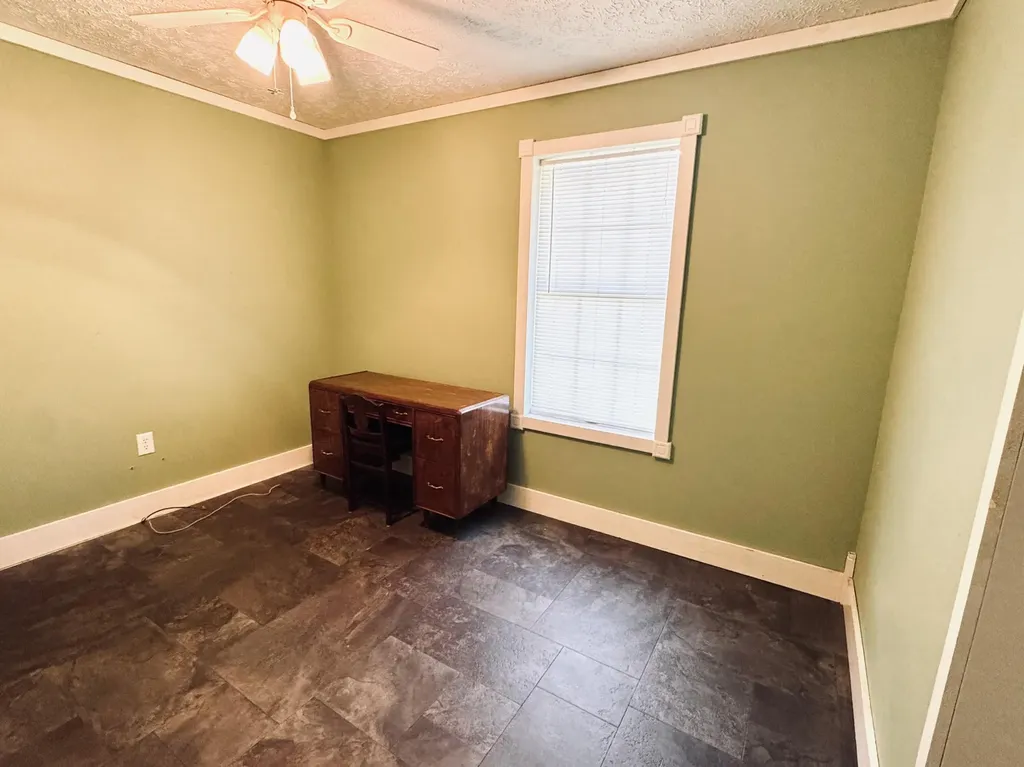 297 Oak Street Russell Springs KY 42642