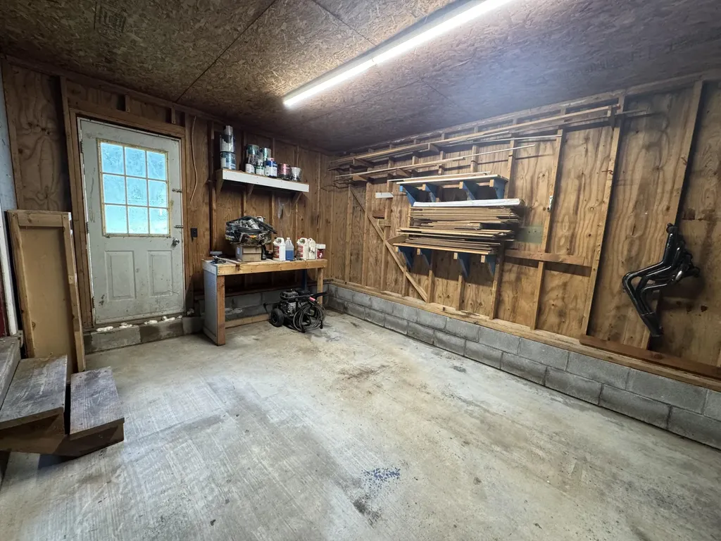 297 Oak Street Russell Springs KY 42642