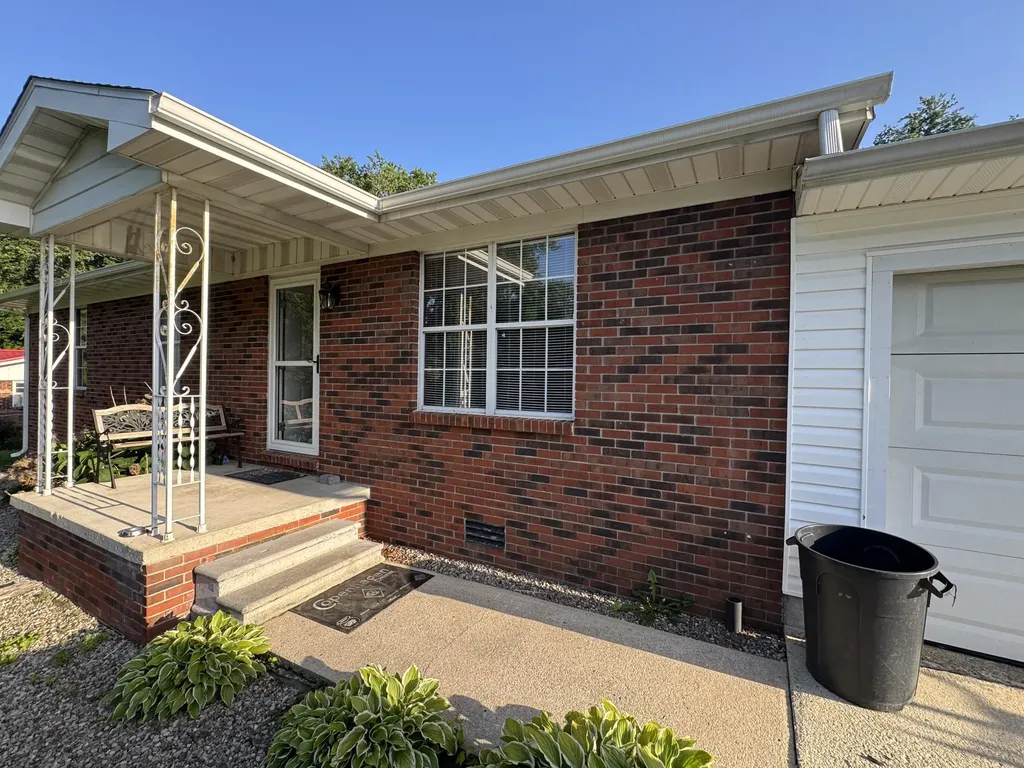 297 Oak Street Russell Springs KY 42642